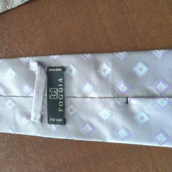 Purple ties - Picture 4 of 5